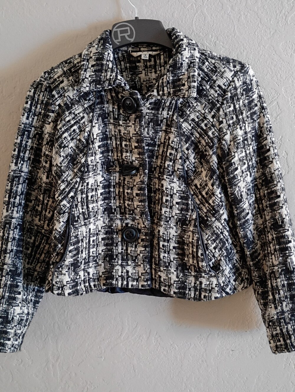 Cabi Black & White Tweed Button-Up Crop Jacket Blazer Size Small